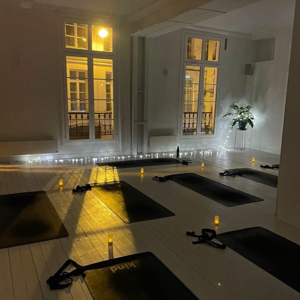 Bonnes-adresses-healthy-Paris-Kind-yoga