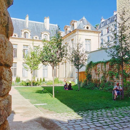 Bonnes-adresses-healthy-Paris-le-jardin-des-rosiers-joseph.jpg